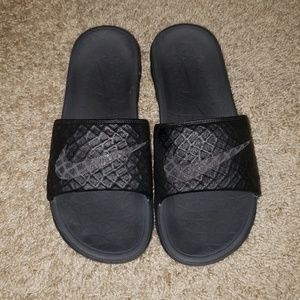 Nike slides